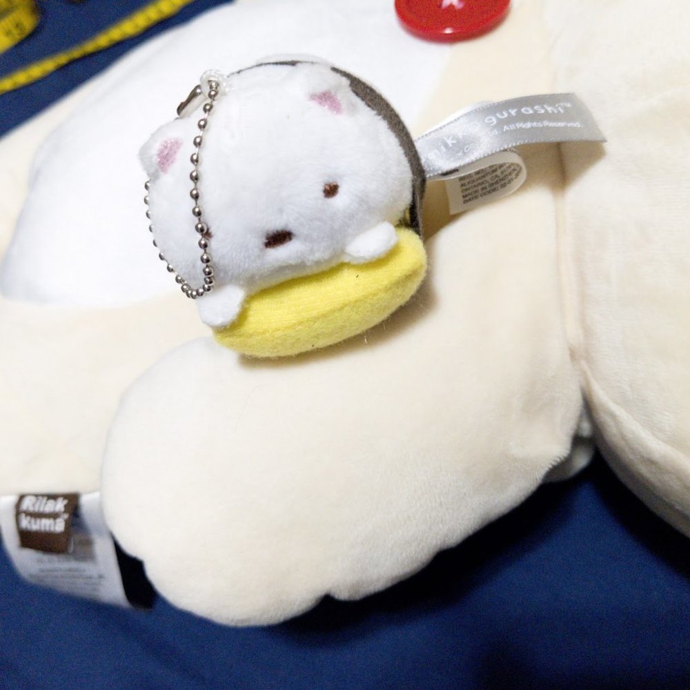 sumikogurashi keychain guy